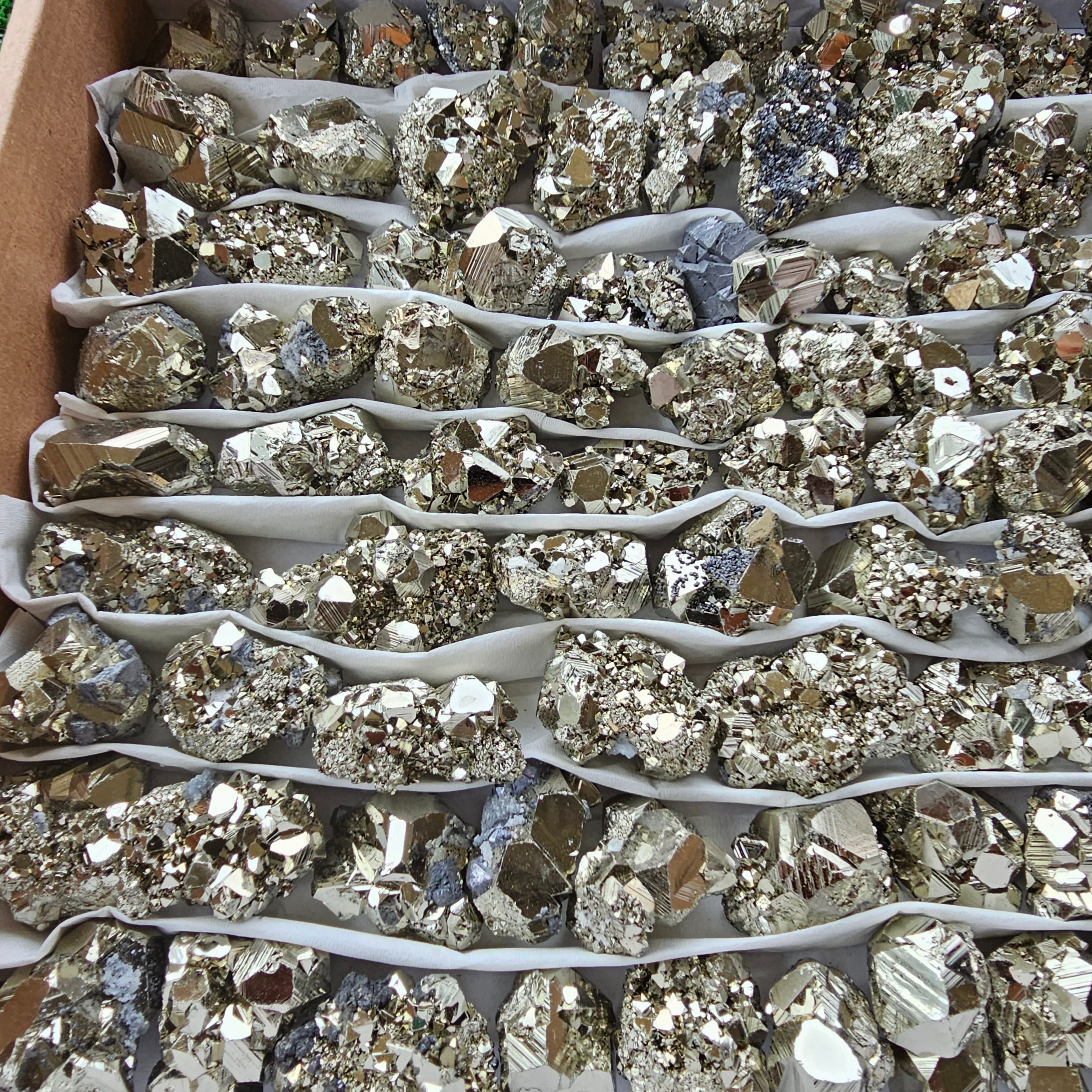 Box 105 pcs pyrite Octahedral