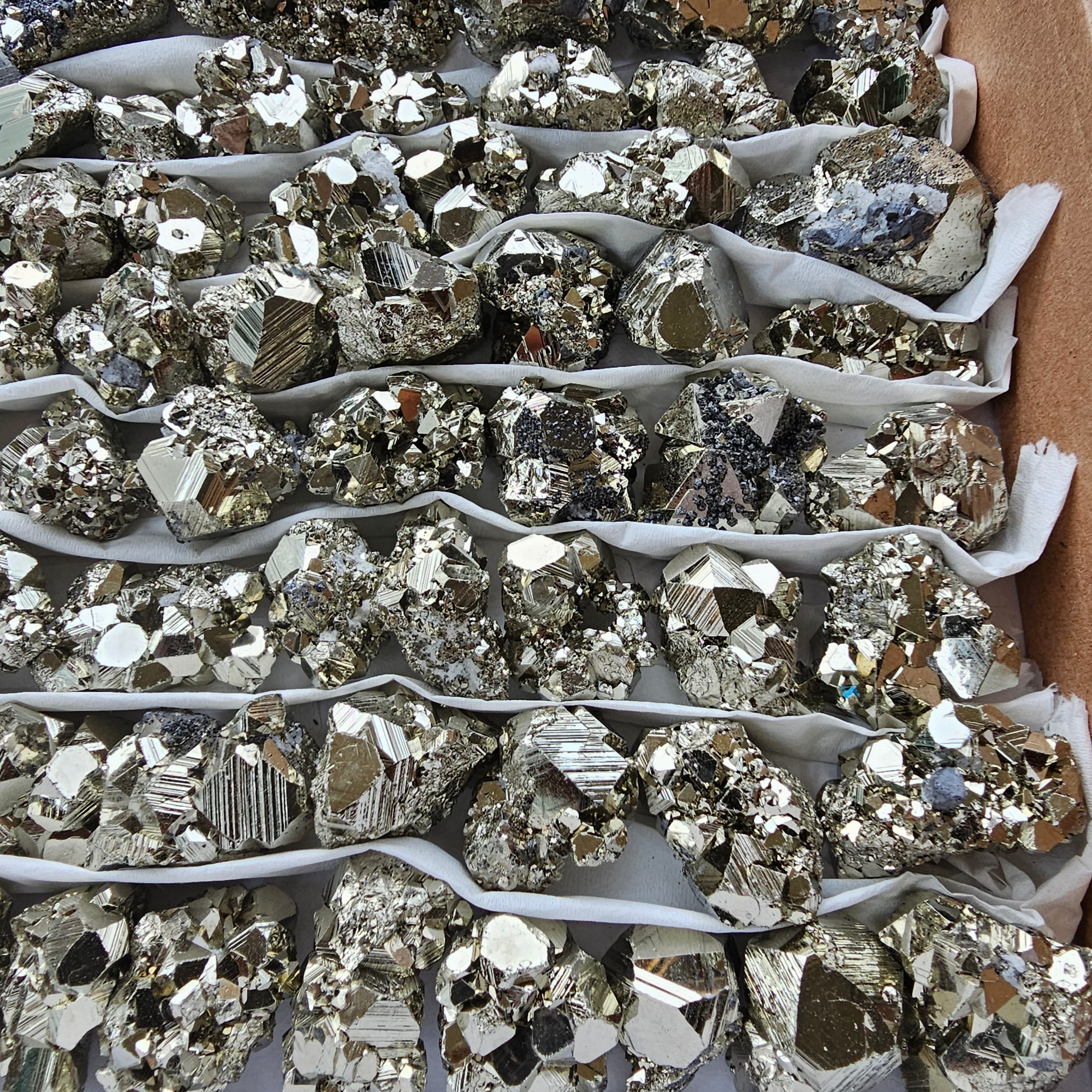 Box 105 pcs pyrite Octahedral