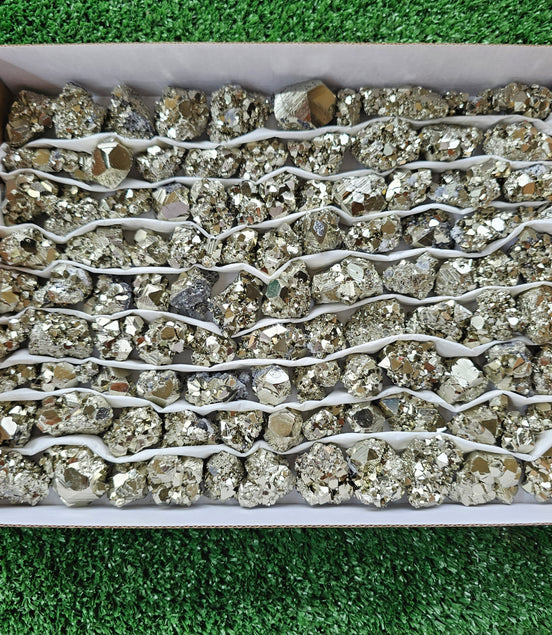 Box 102 pcs pyrite Octahedral