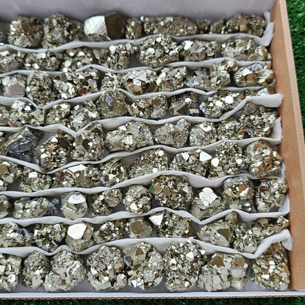 Box 102 pcs pyrite Octahedral