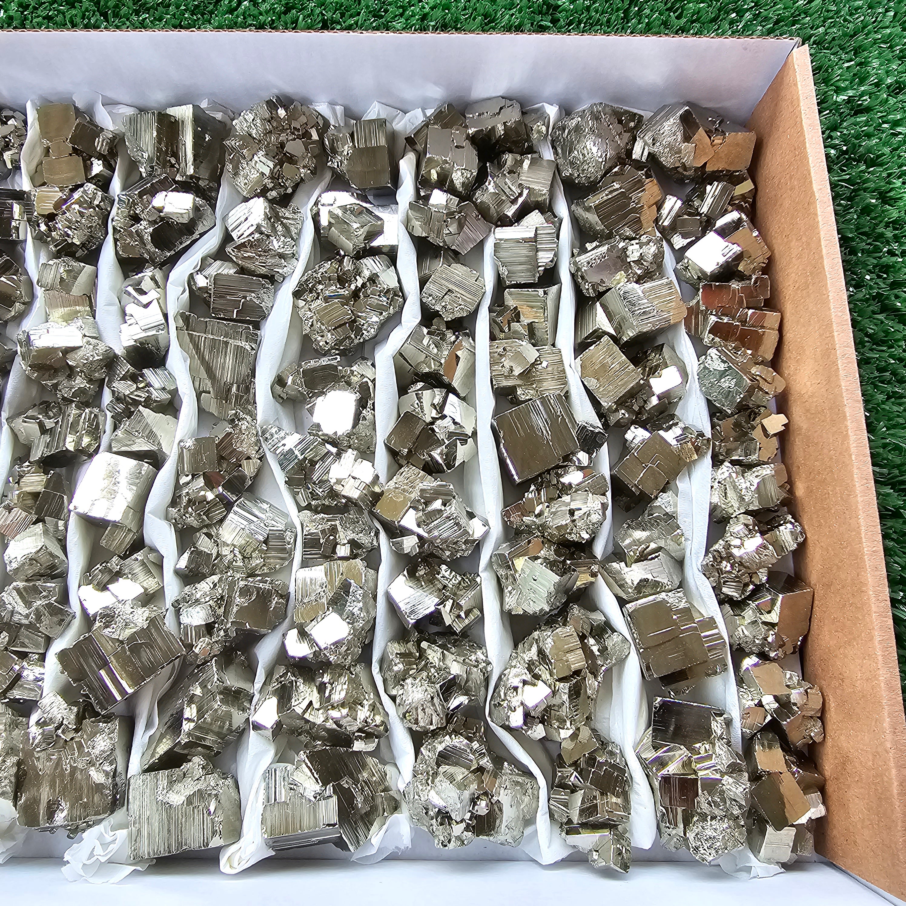 Box 92 pcs pyrite cubic
