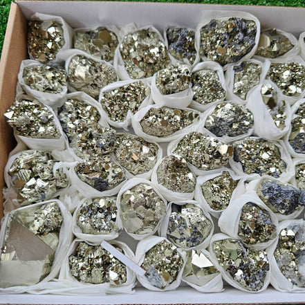 Box 44 pcs pyrite Octahedral