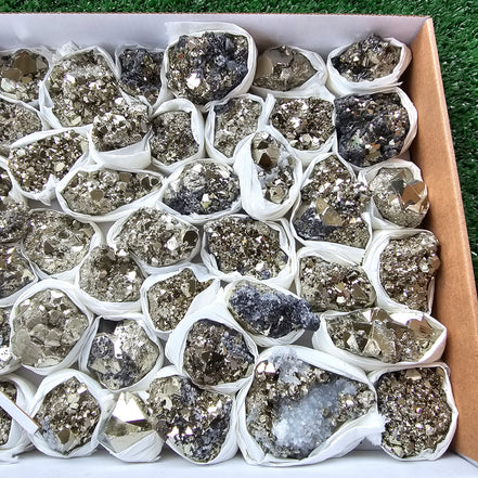 Box 44 pcs pyrite Octahedral