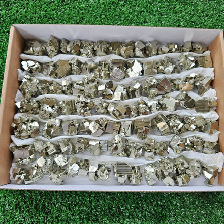 Box 90 pcs pyrite Octahedral