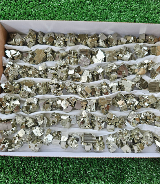 Box 90 pcs pyrite Octahedral