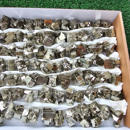 Box 90 pcs pyrite Octahedral