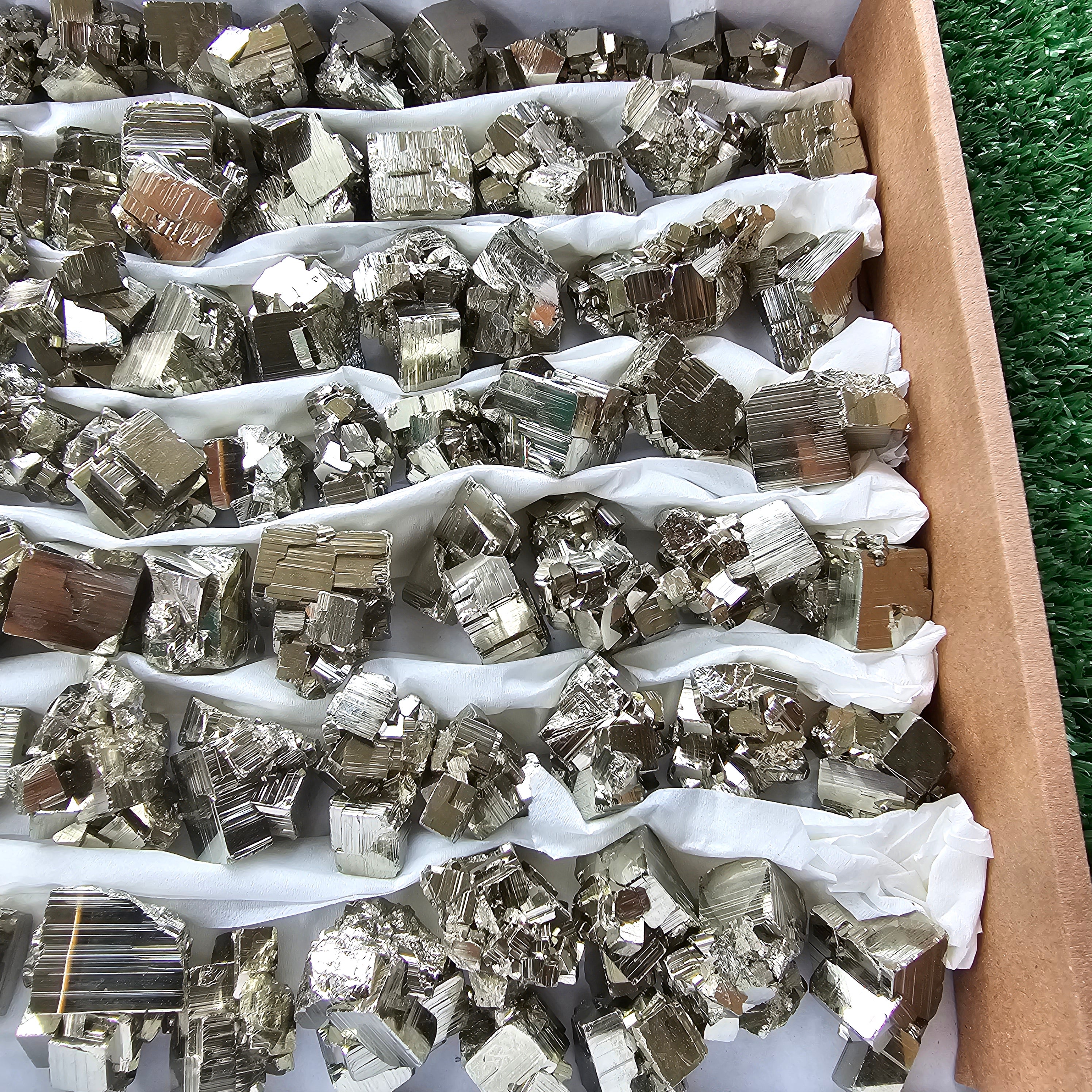Box 90 pcs pyrite Octahedral