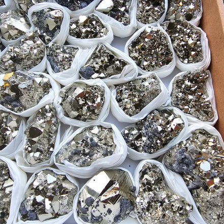 Box 41 pcs pyrite Octahedral