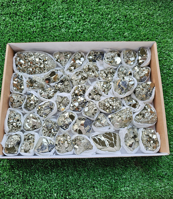 Box 46 pcs pyrite Octahedral