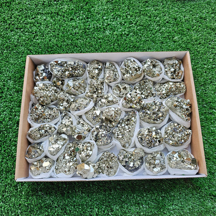 Box 40 pcs pyrite Octahedral