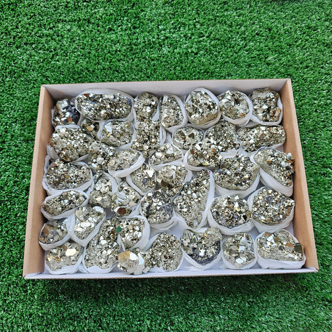 Box 40 pcs pyrite Octahedral