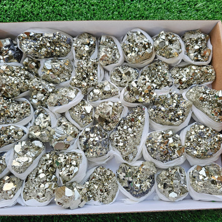 Box 40 pcs pyrite Octahedral