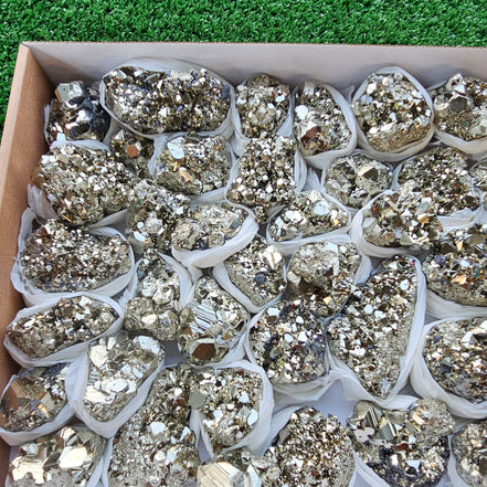 Box 40 pcs pyrite Octahedral