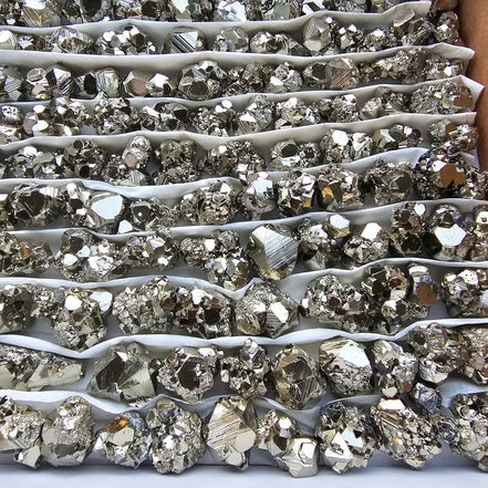 Box 150 pcs pyrite Octahedral