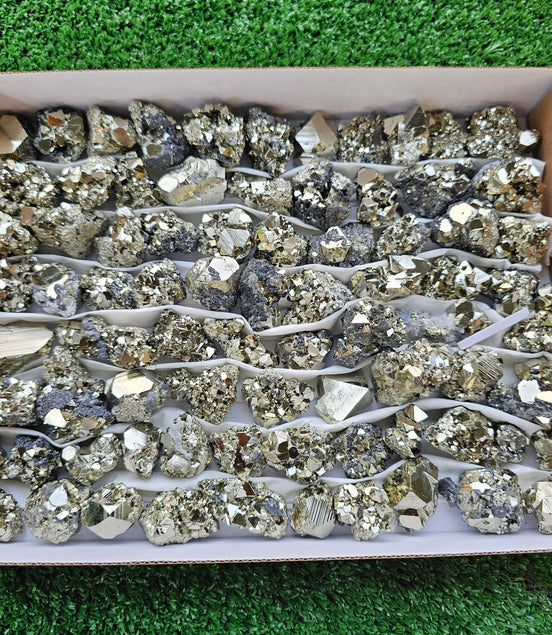 Box 80 pcs pyrite Octahedral