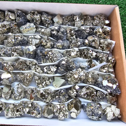Box 80 pcs pyrite Octahedral