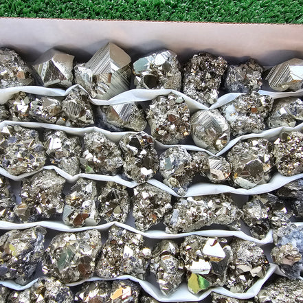 Box 84 pcs pyrite Octahedral