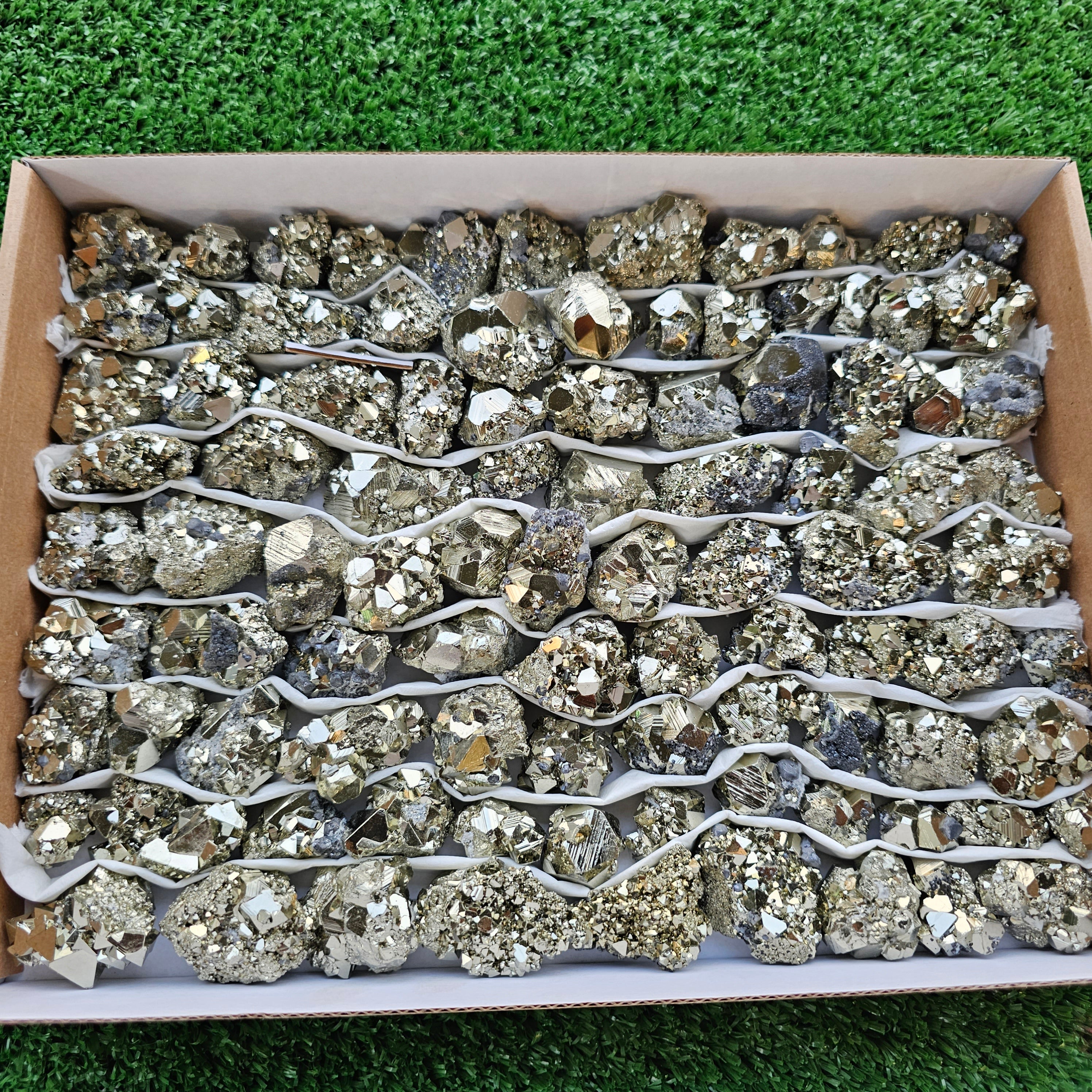 Box 97  pcs pyrite Octahedral