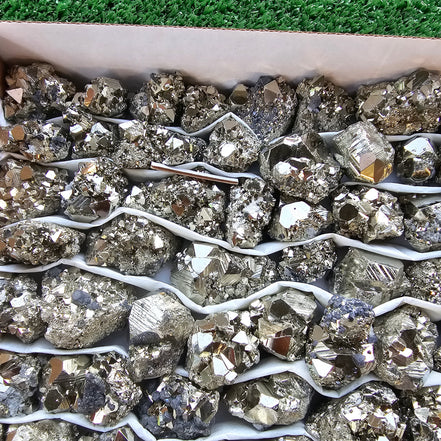Box 97  pcs pyrite Octahedral
