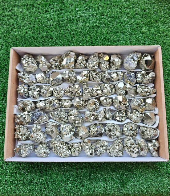 Box 68 pcs pyrite Octahedral