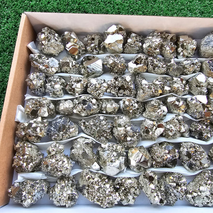 Box 68 pcs pyrite Octahedral