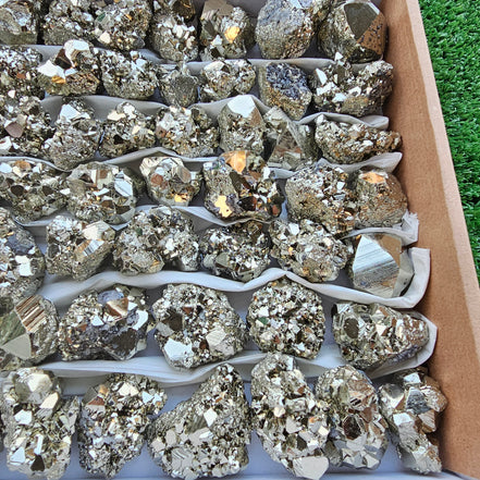 Box 68 pcs pyrite Octahedral