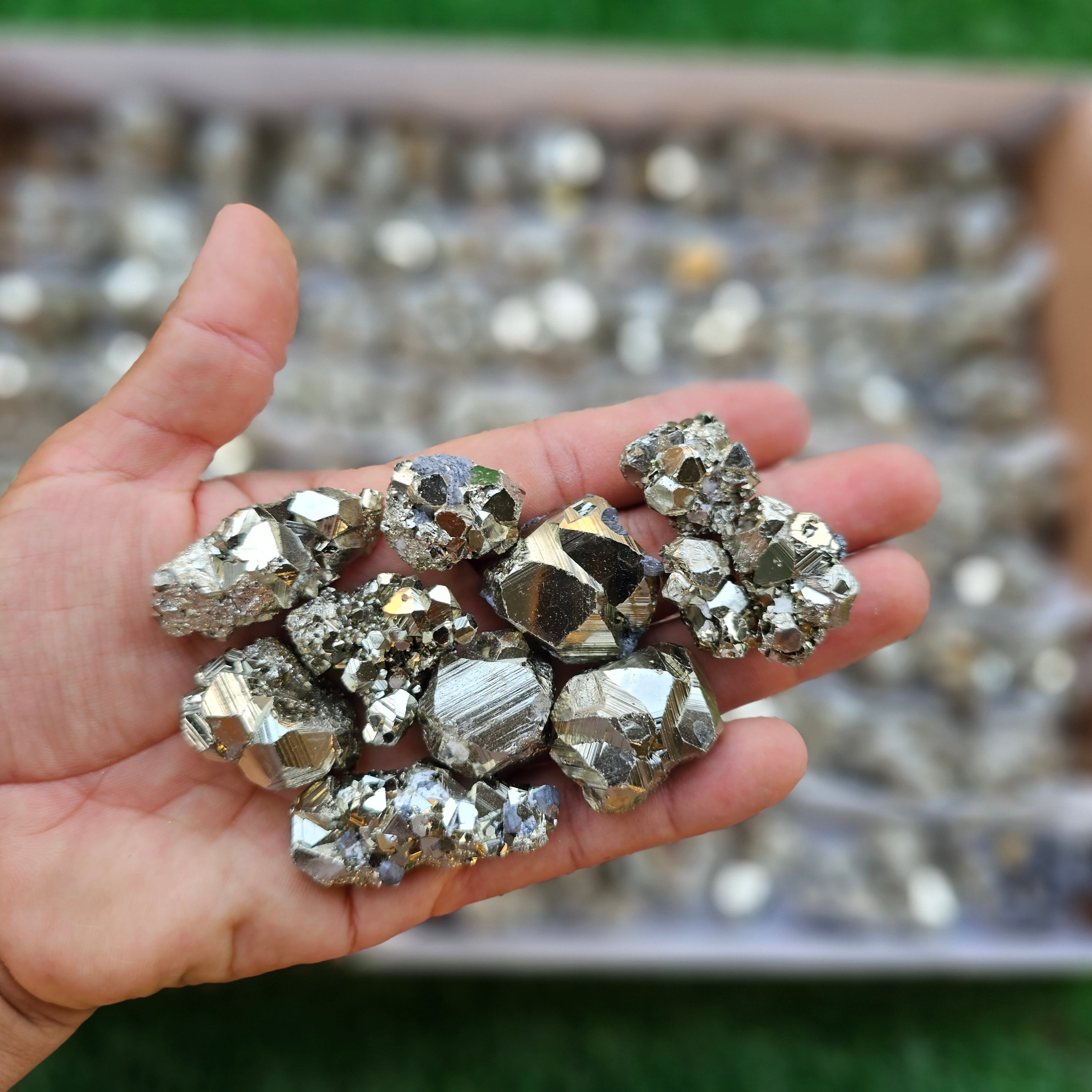 Box 107 pcs pyrite Octahedral