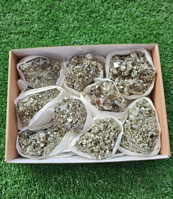 Box 9 pcs big pyrite Octahedral