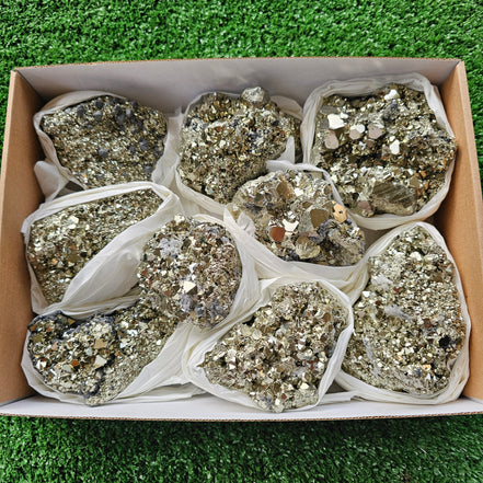 Box 9 pcs big pyrite Octahedral