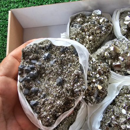 Box 9 pcs big pyrite Octahedral