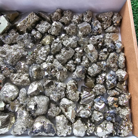 Box 96 pcs big pyrite Octahedral