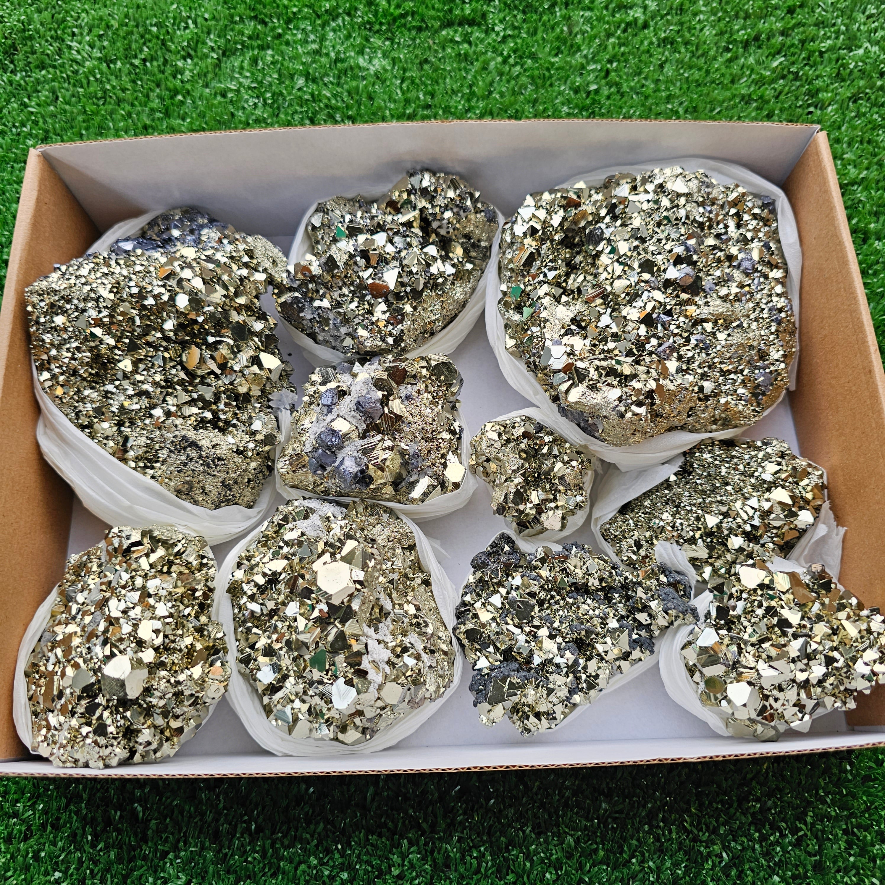 Box 10 pcs big pyrite Octahedral