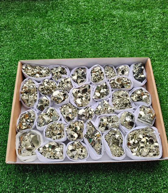 Box 32 pcs big pyrite Octahedral