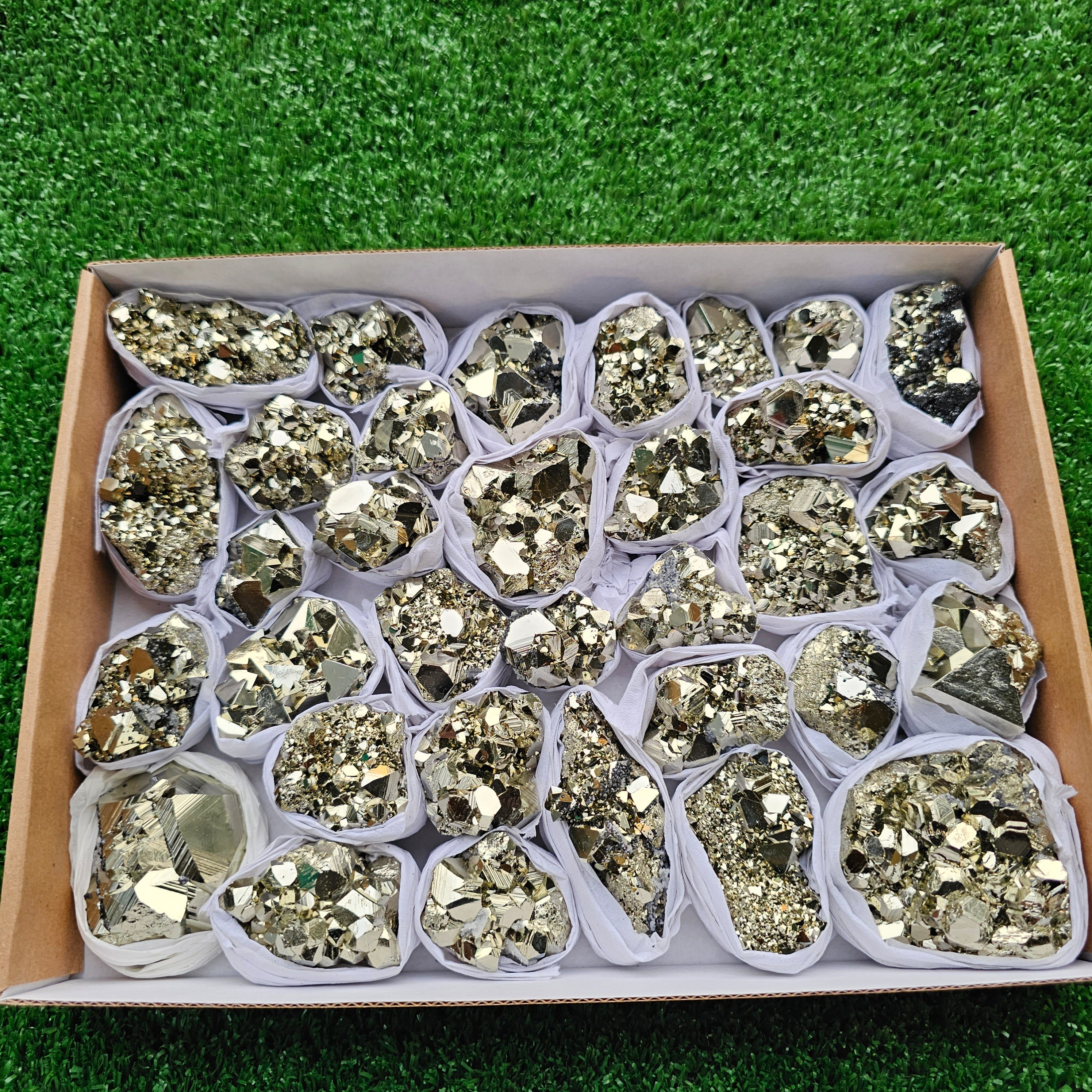 Box 32 pcs big pyrite Octahedral