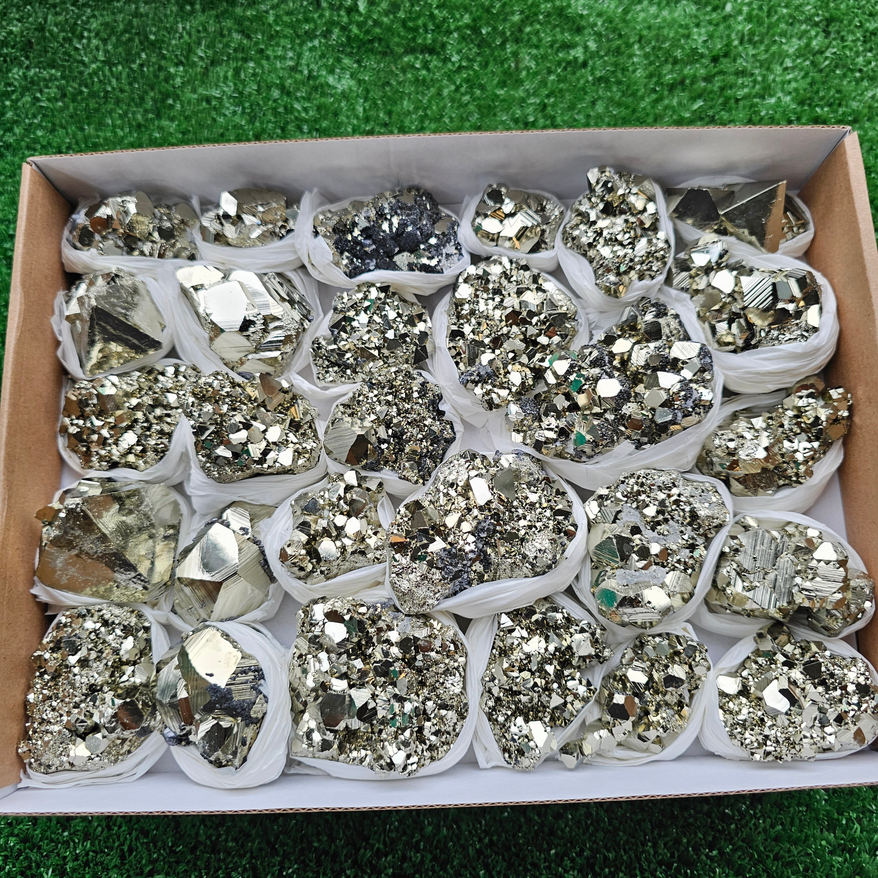 Box 28 pcs big pyrite Octahedral