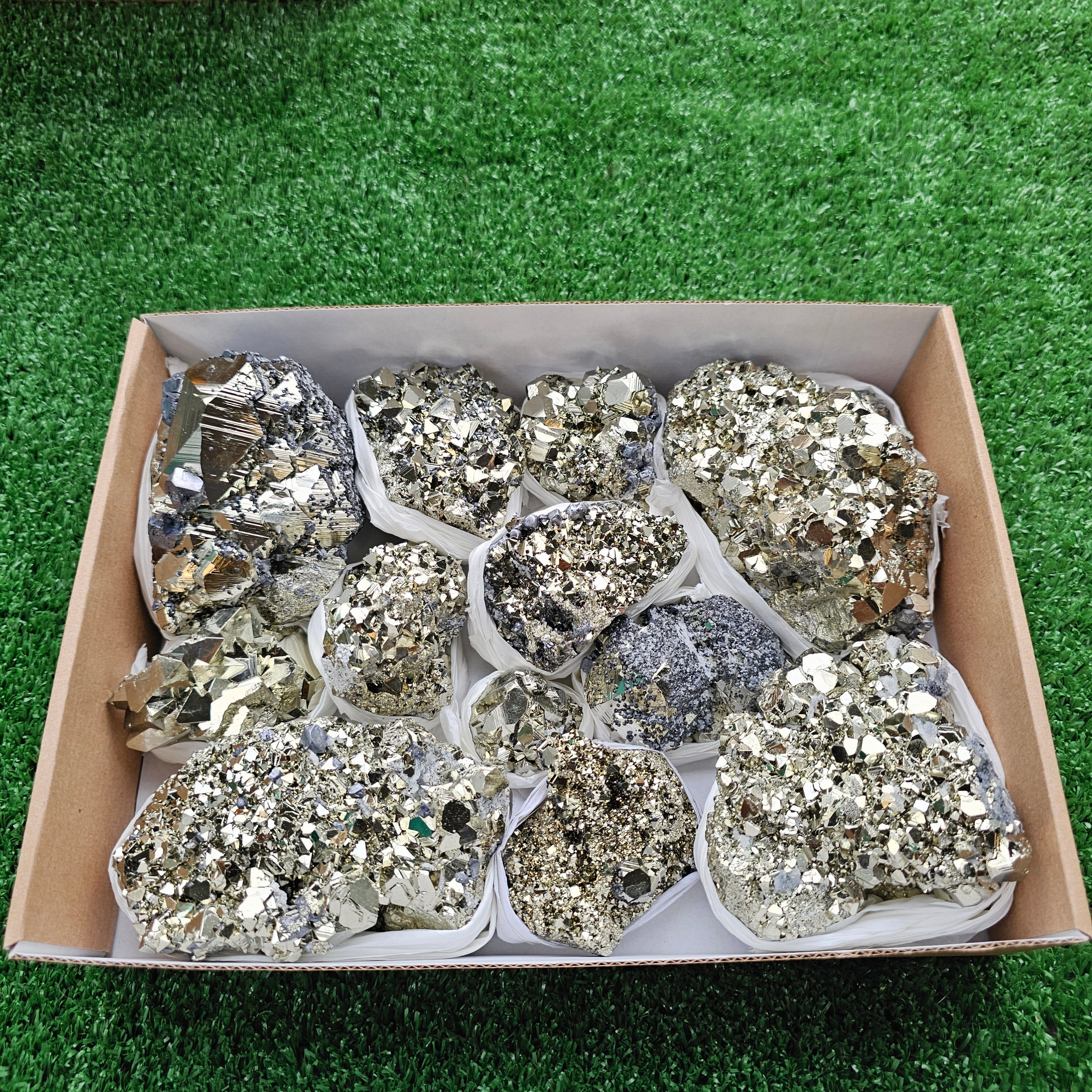 Box 12 pcs big pyrite Octahedral