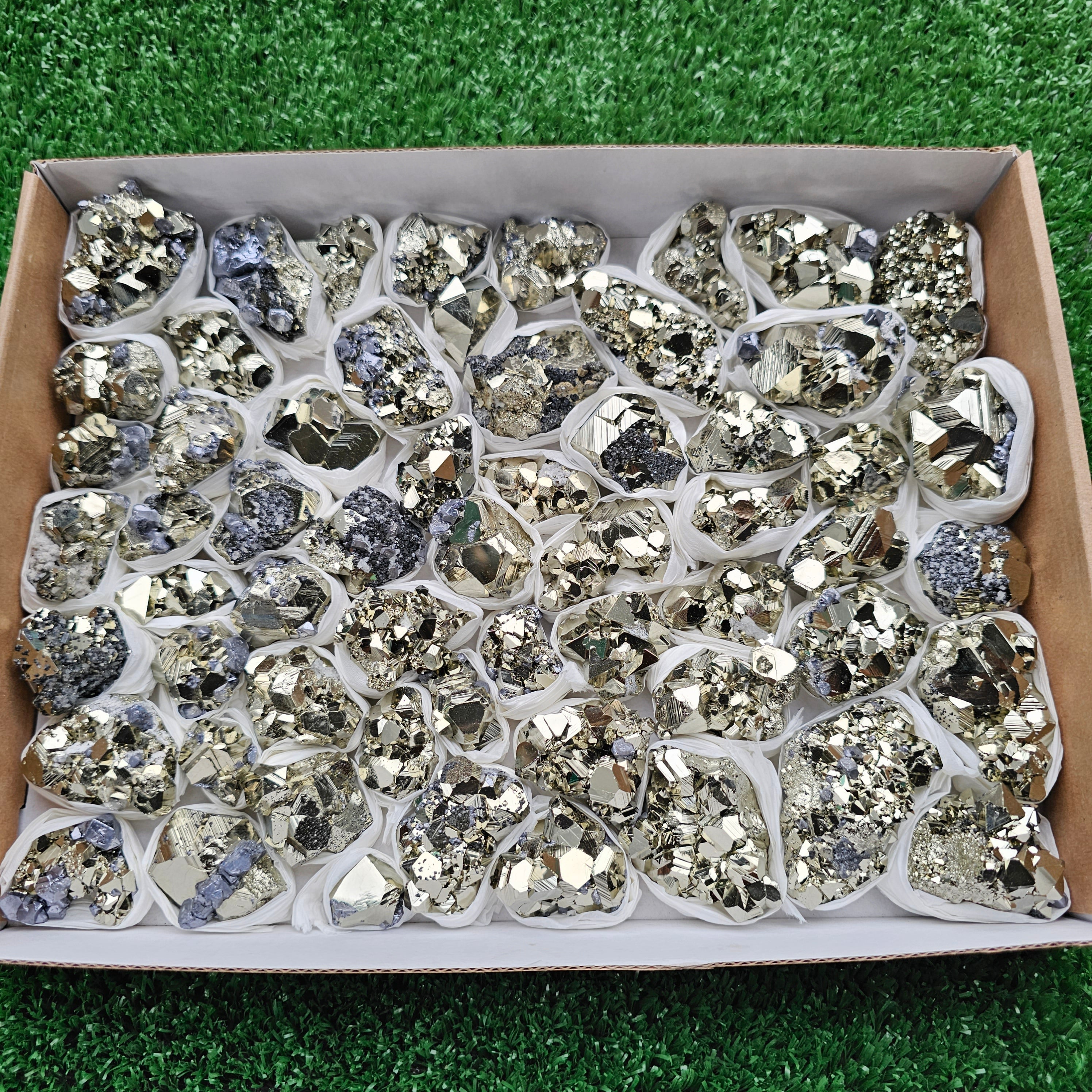 Box 59 pcs big pyrite Octahedral