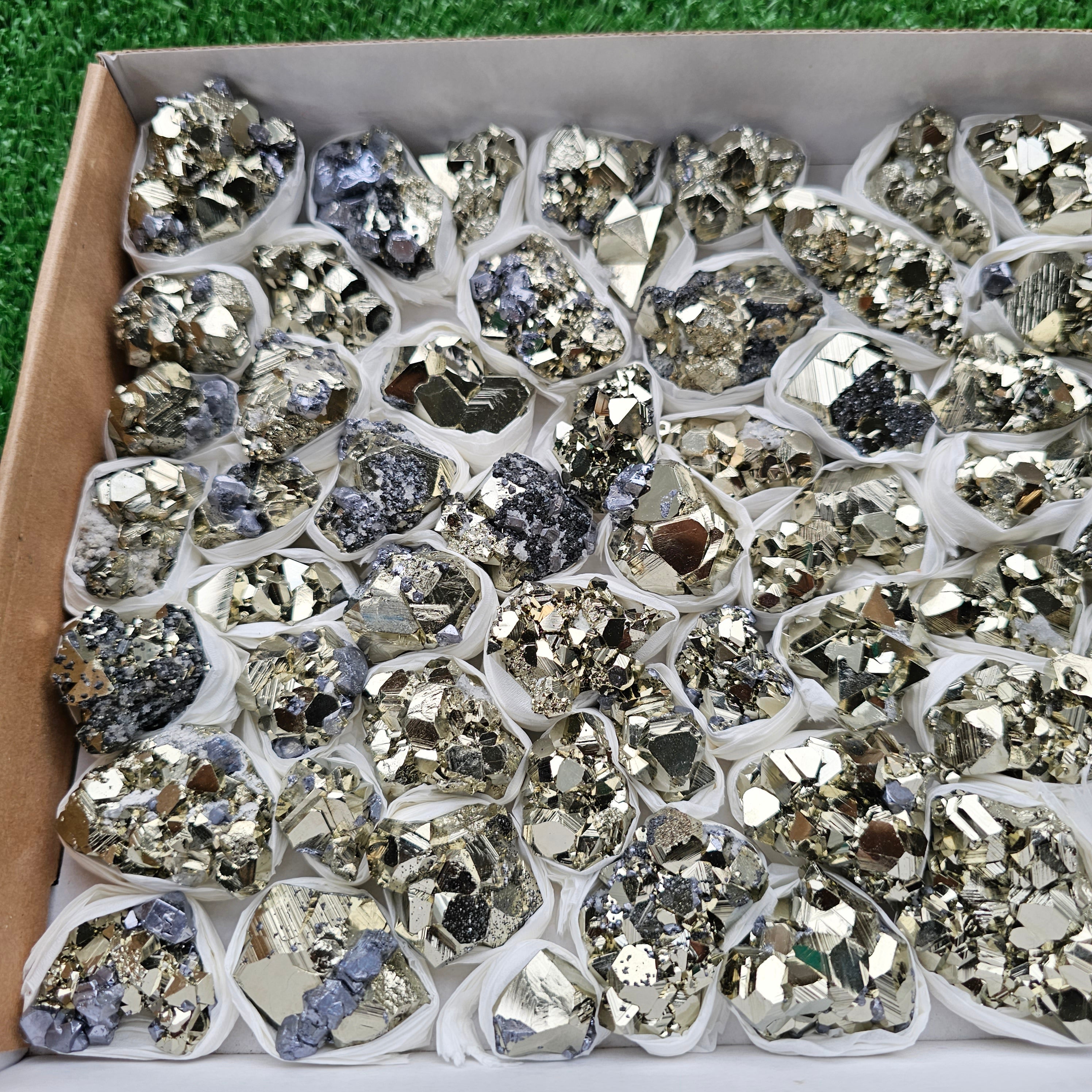 Box 59 pcs big pyrite Octahedral
