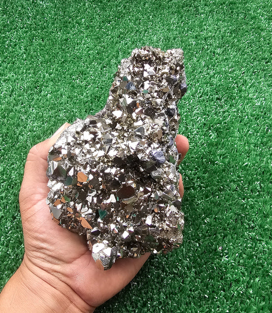 pyrite Octahedral