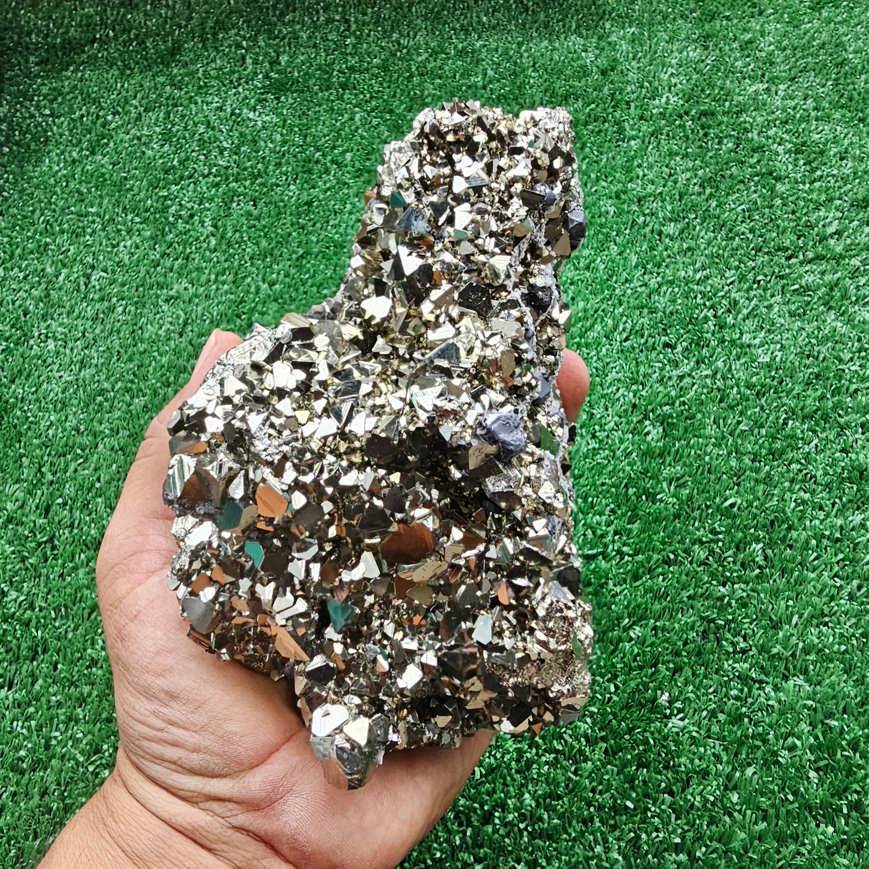 pyrite Octahedral