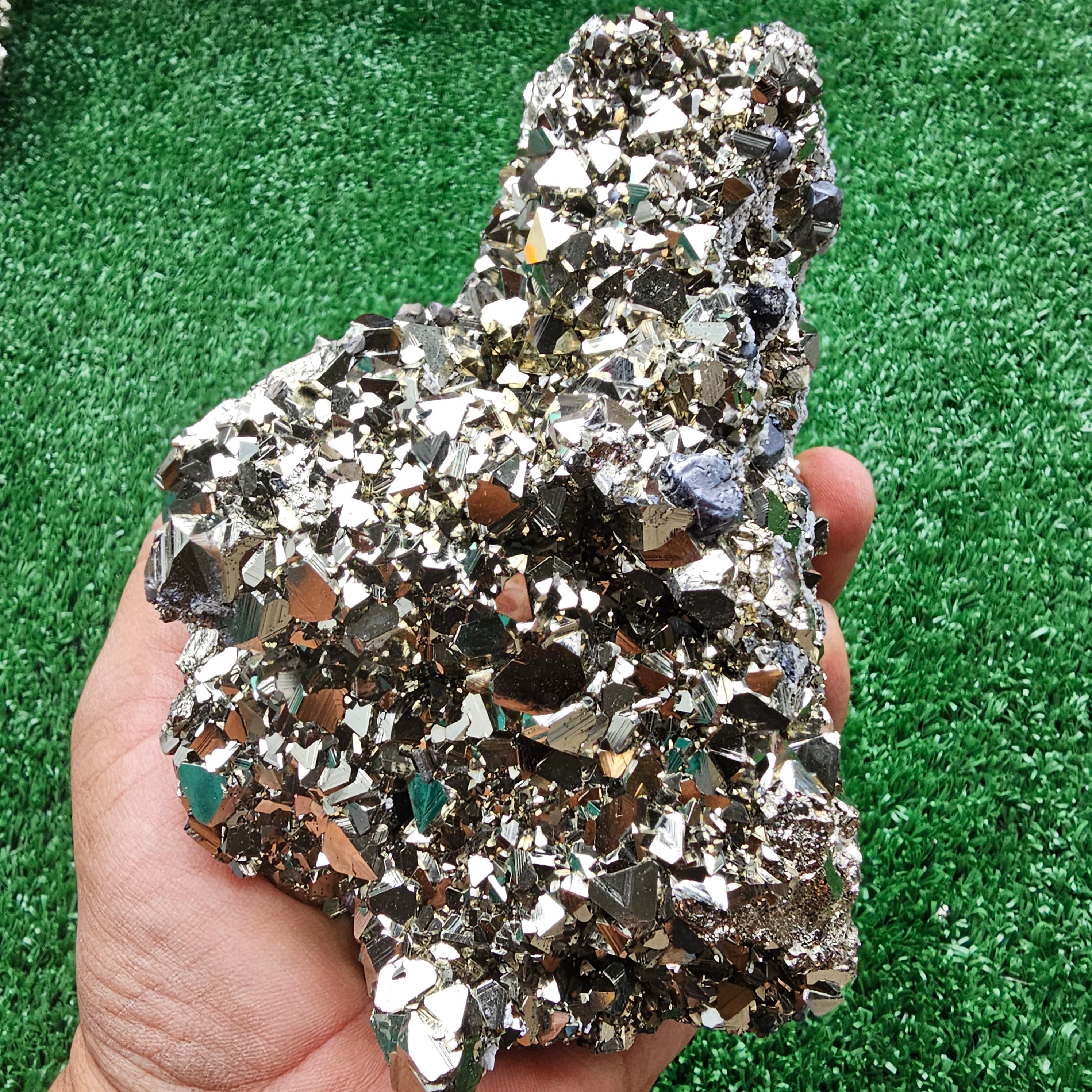 pyrite Octahedral