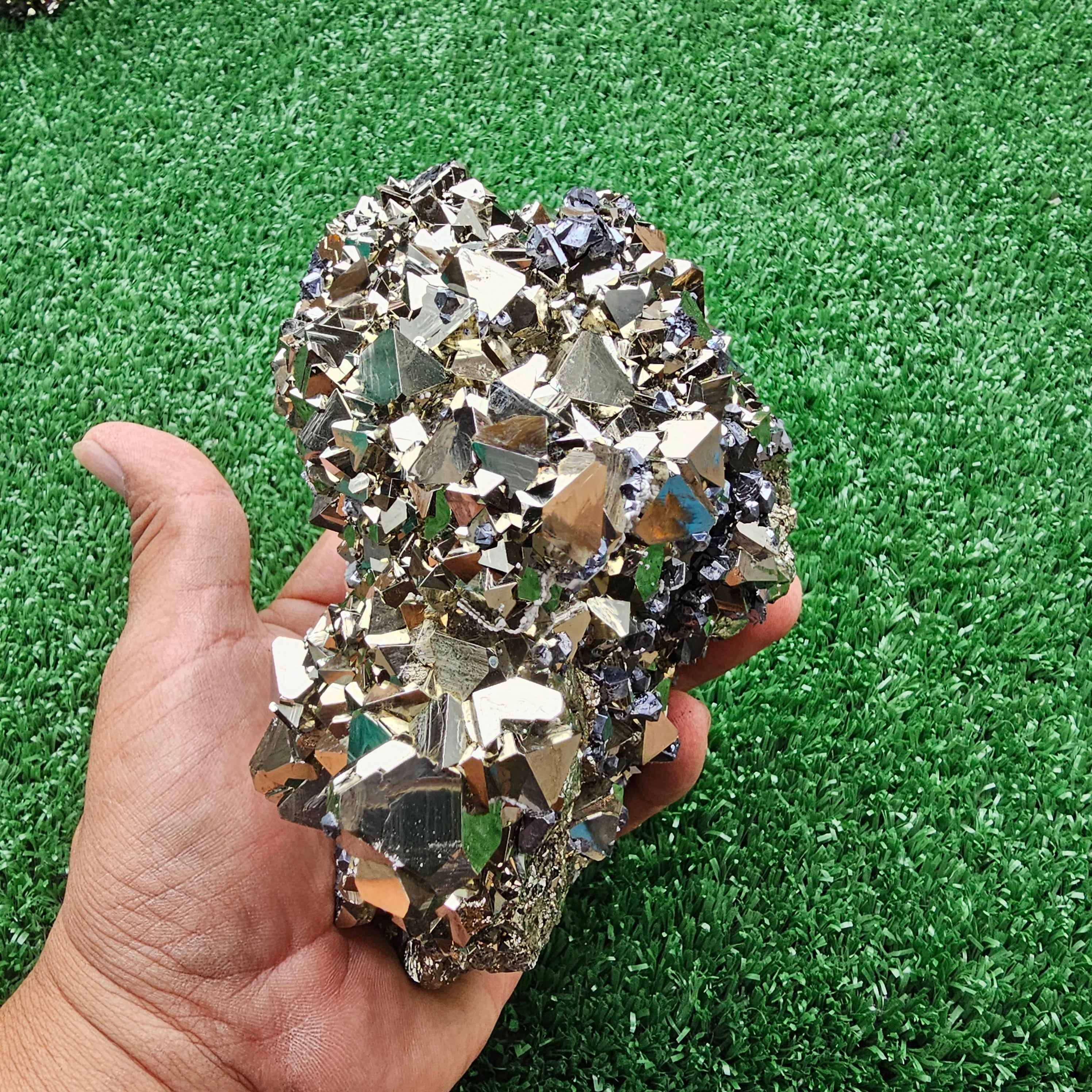 pyrite Octahedral