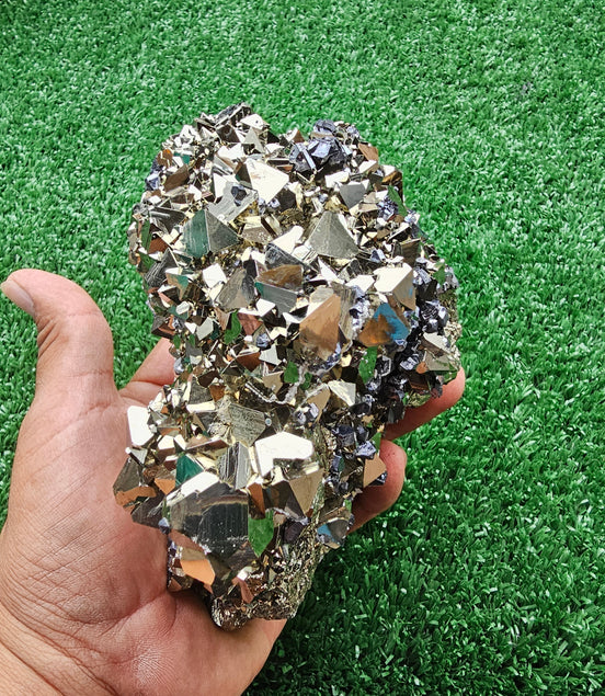 pyrite Octahedral