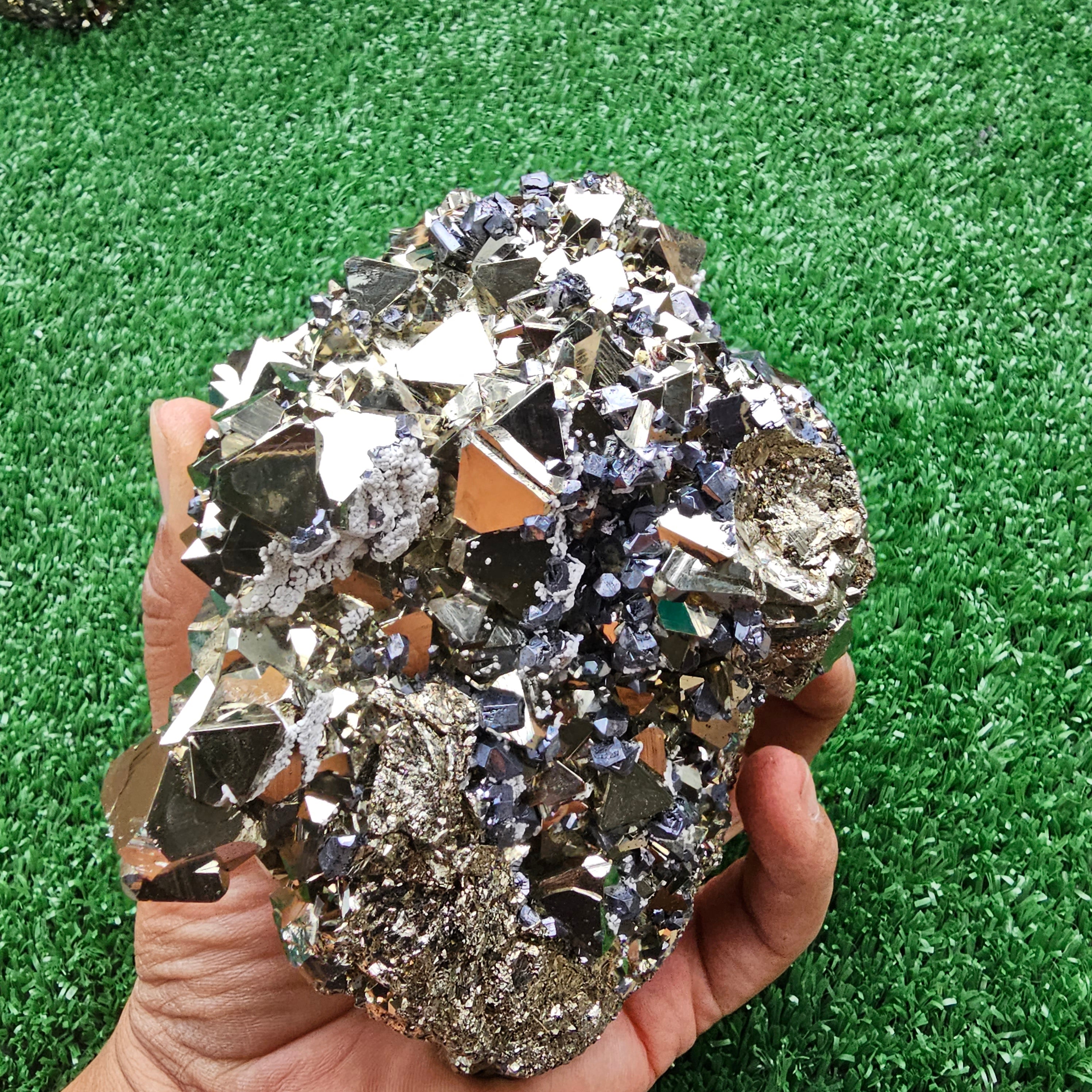 pyrite Octahedral