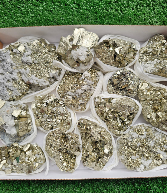 14 pc pyrite Cubic box