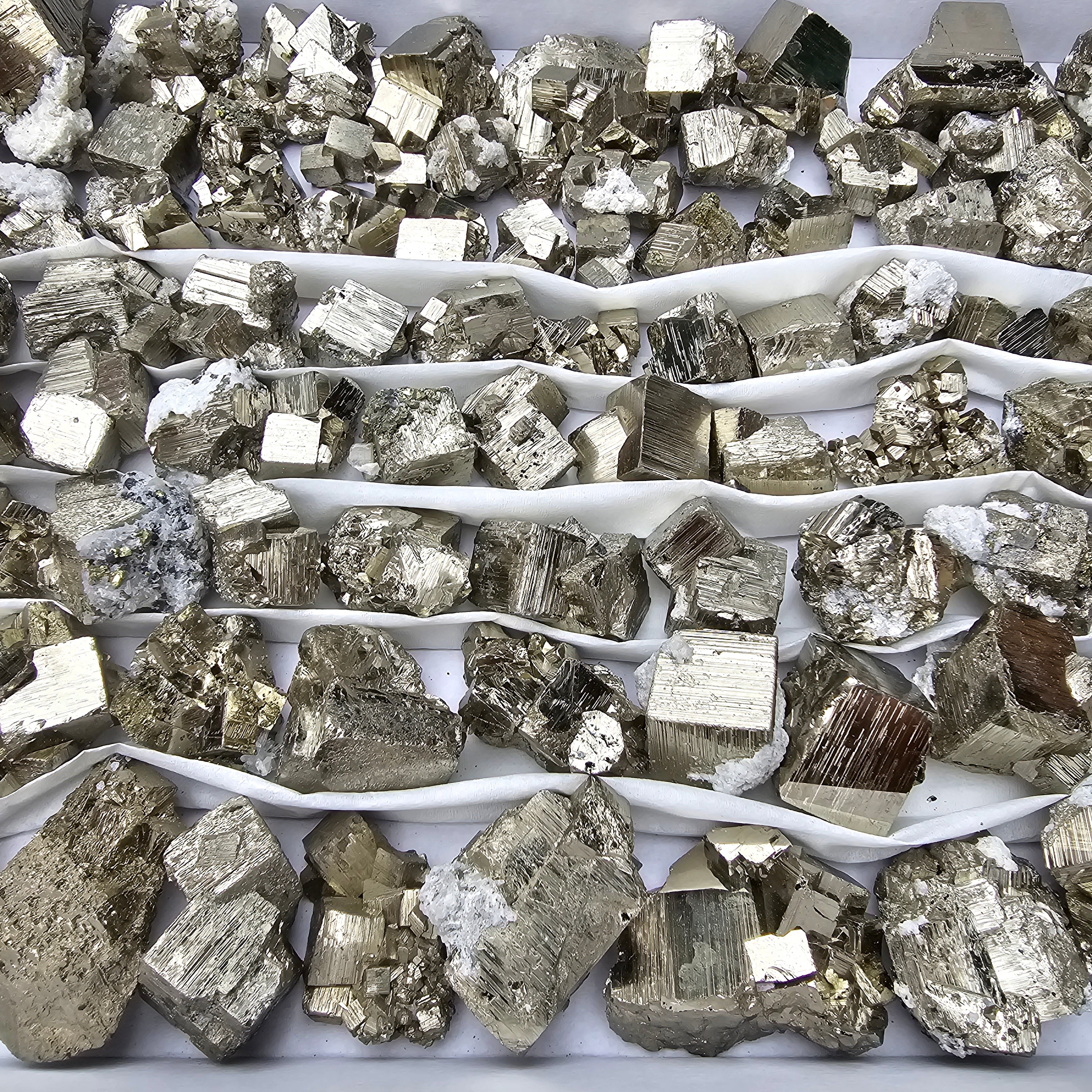 90 pc pyrite Cubic box