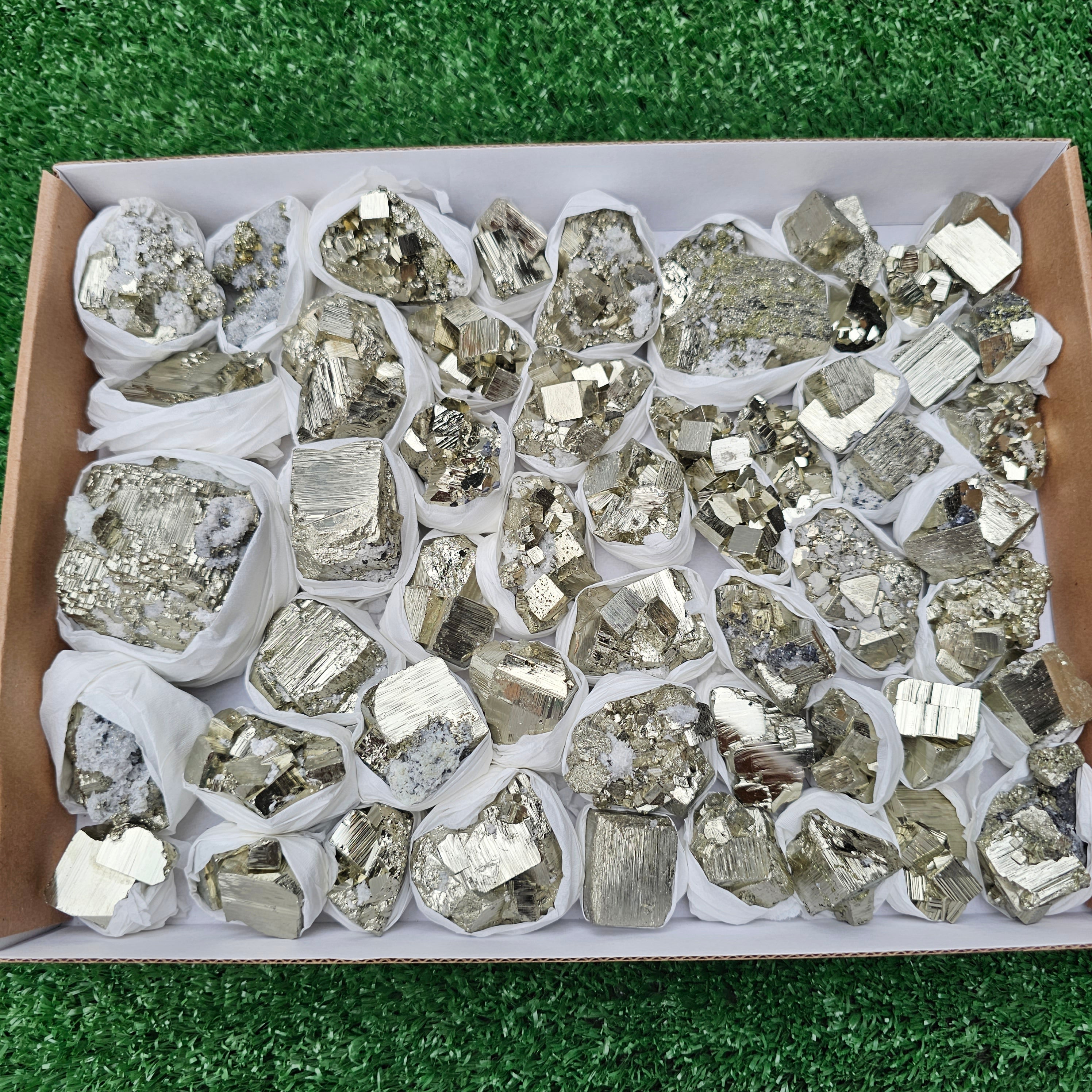 52 pc pyrite Cubic box