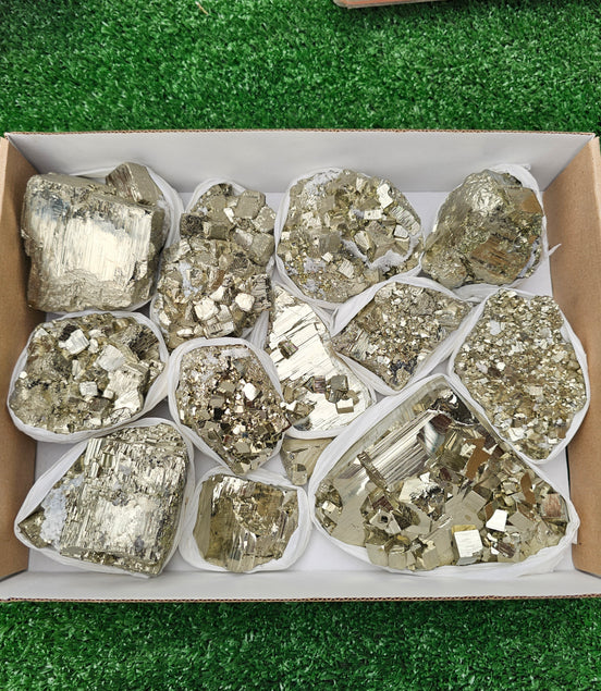 12 pc pyrite Cubic