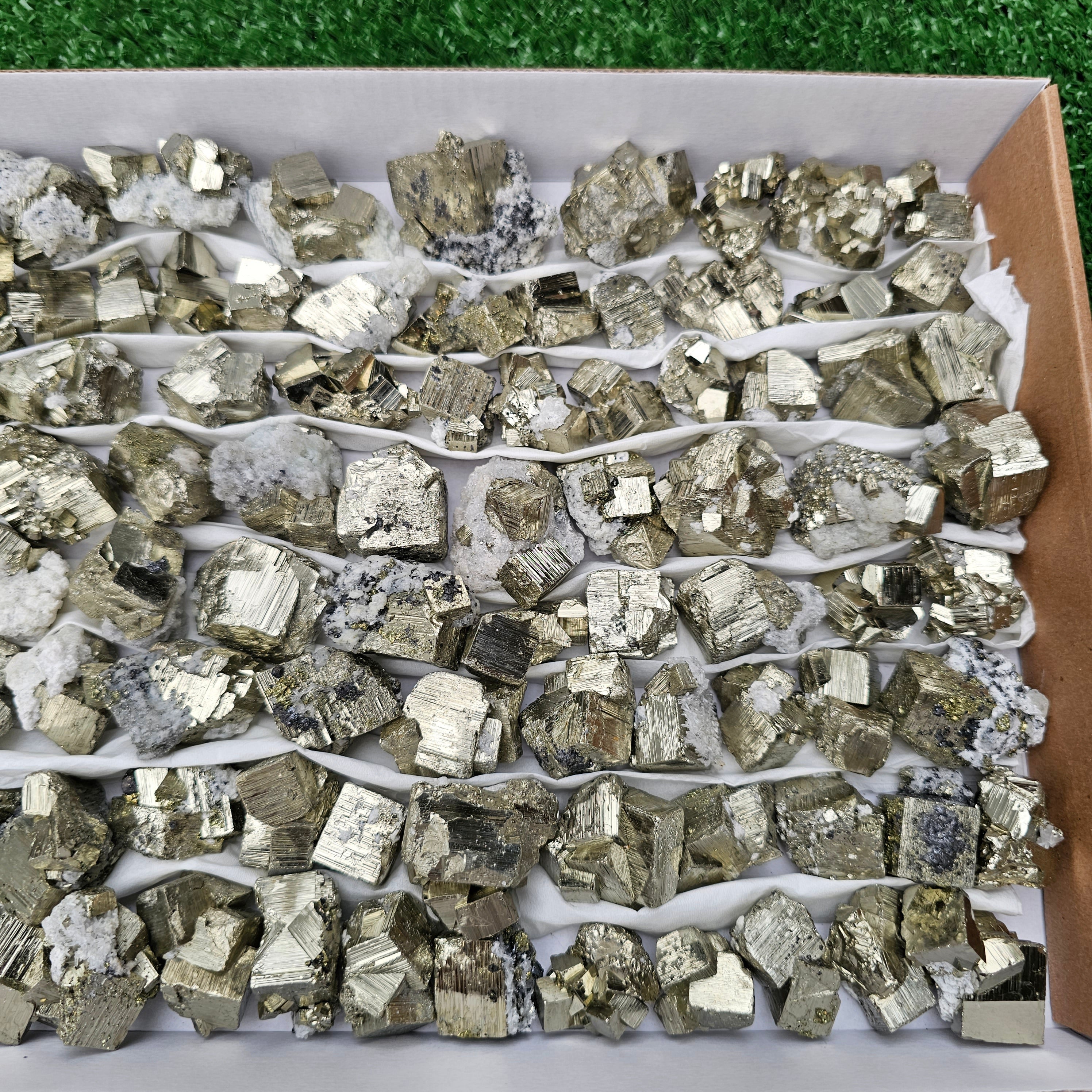 90 pc pyrite Cubic