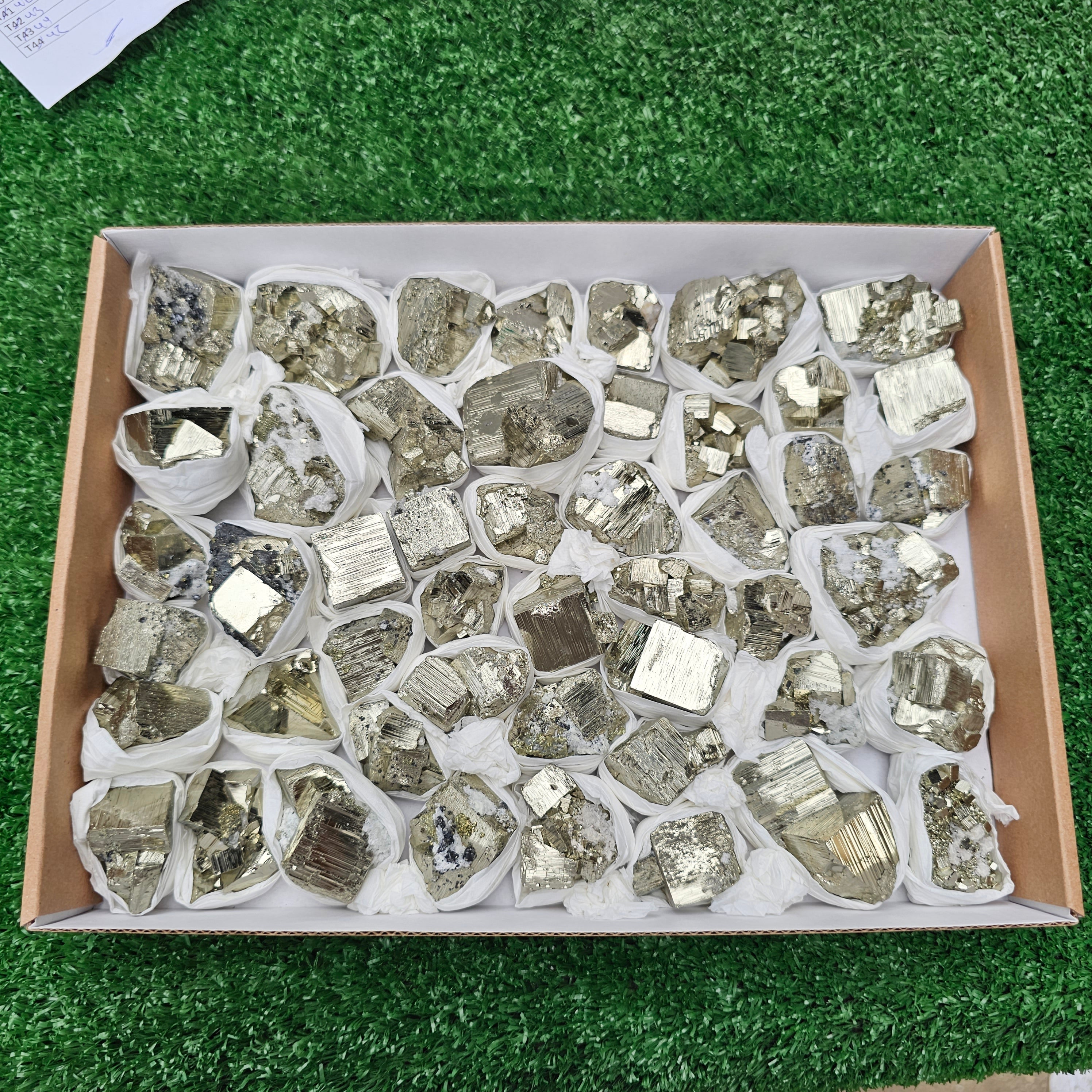 48 pc pyrite Cubic